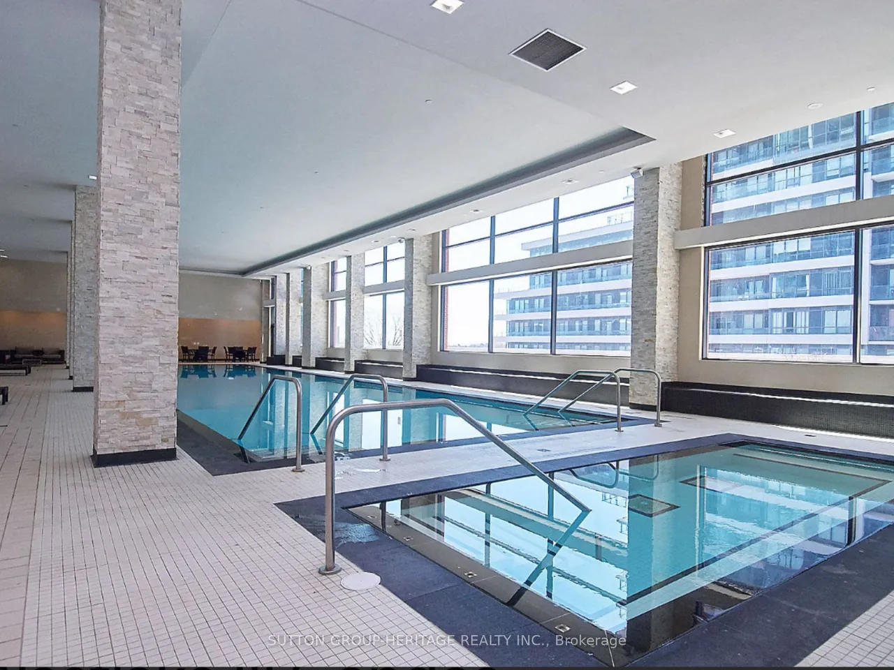 2212 Lake Shore Boulevard W — photo 20