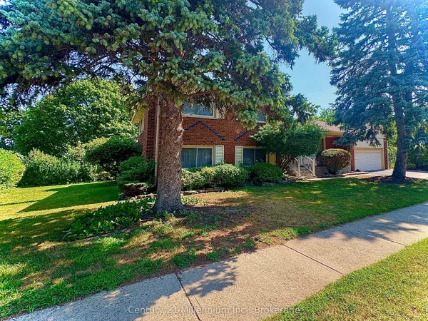 353 Chantenay Drive — photo 2