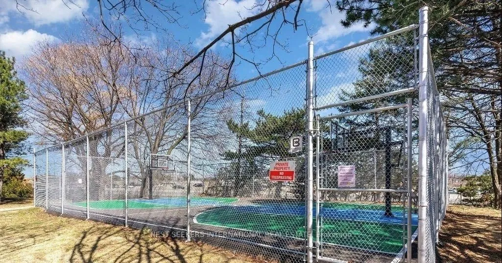 716 The West Mall — photo 12