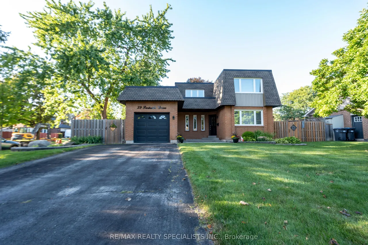 39 Parkside Drive