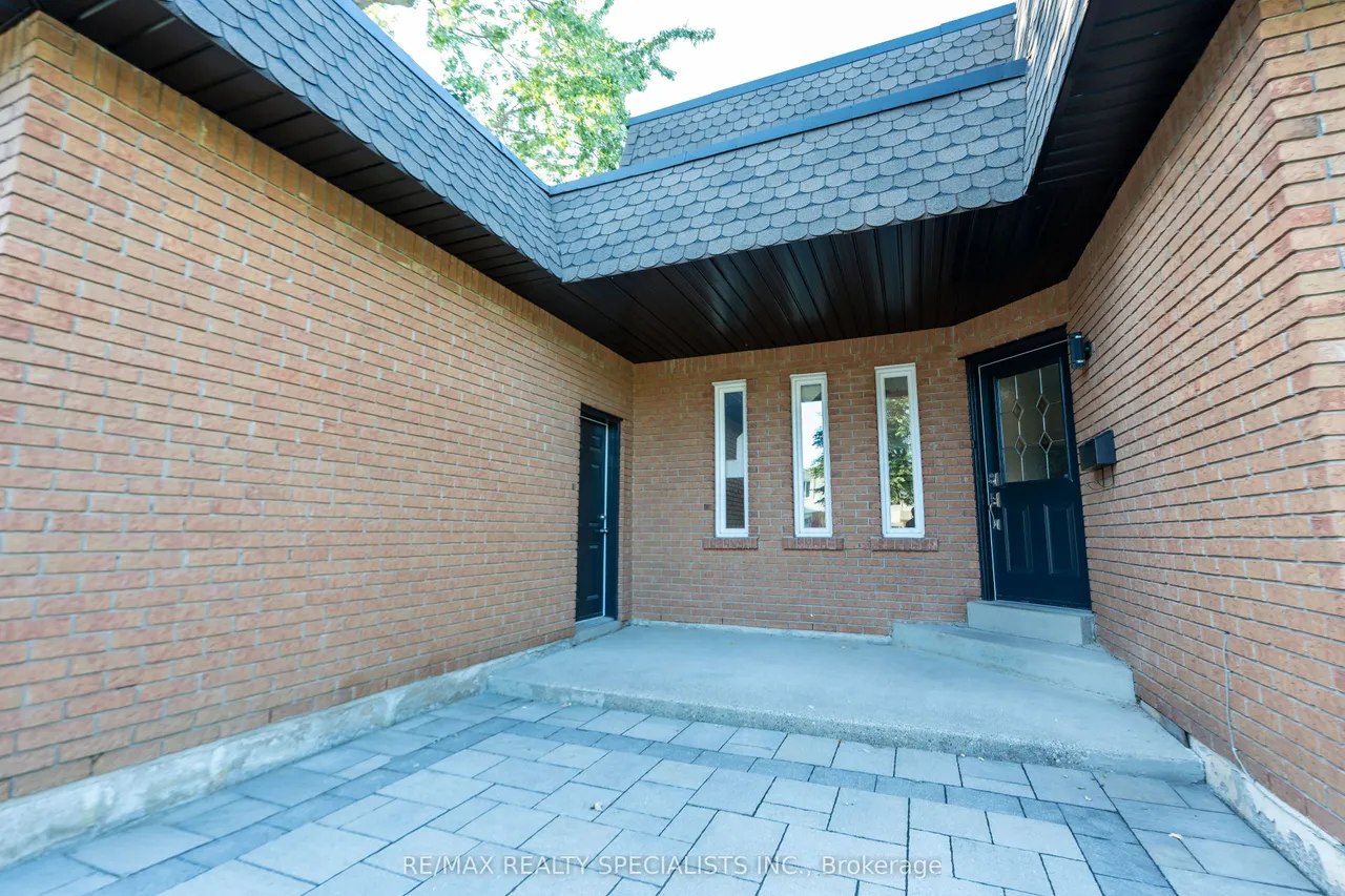 39 Parkside Drive — photo 3