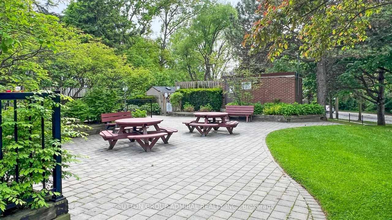85 Emmett Avenue — photo 44