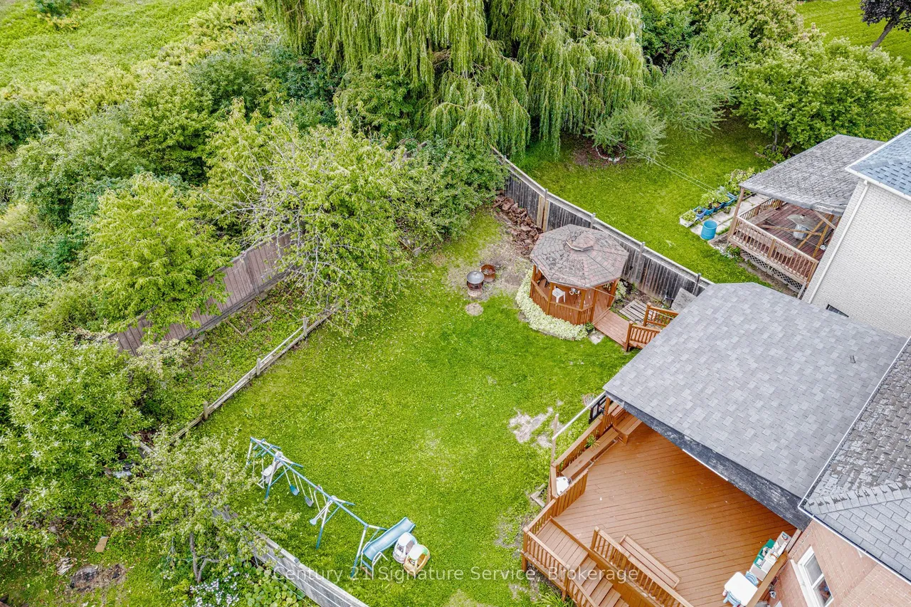 22 Merganser Crescent — photo 48