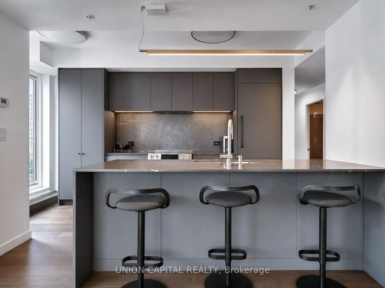 3985 Grand Park Drive — photo 3