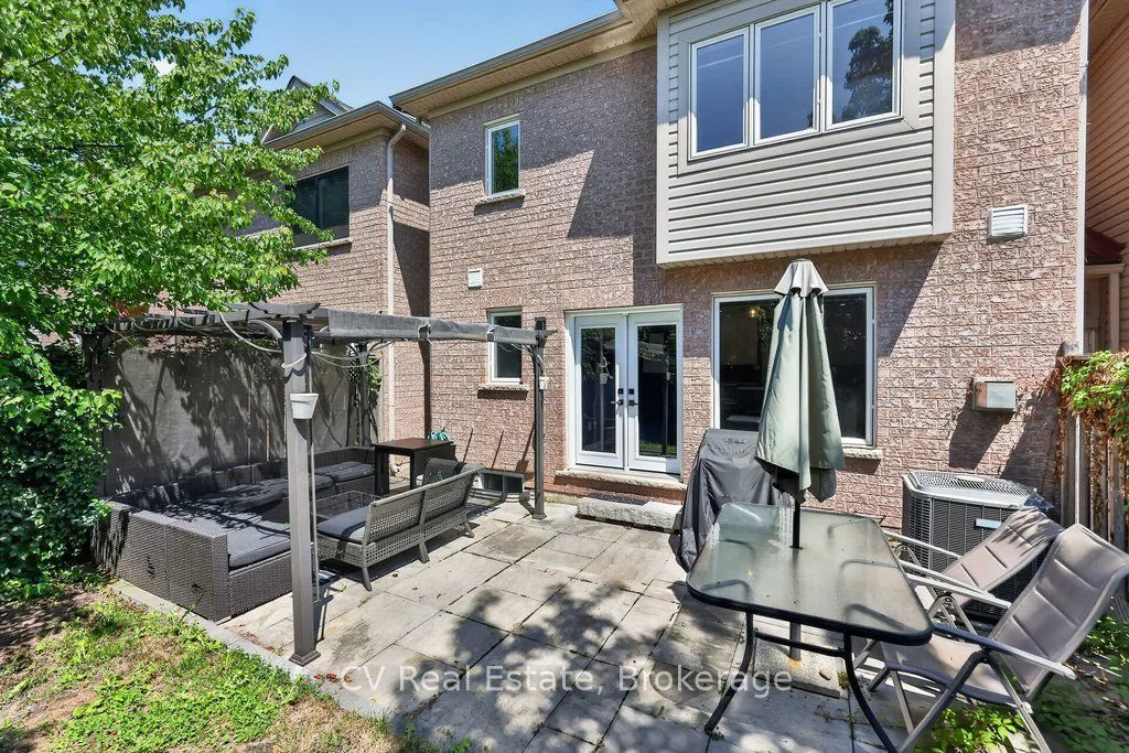 2396 Emerson Drive — photo 32
