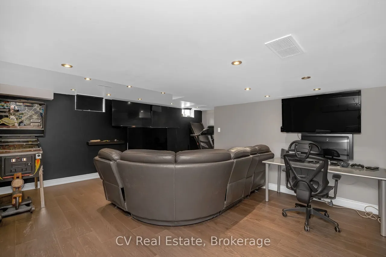 2396 Emerson Drive — photo 31