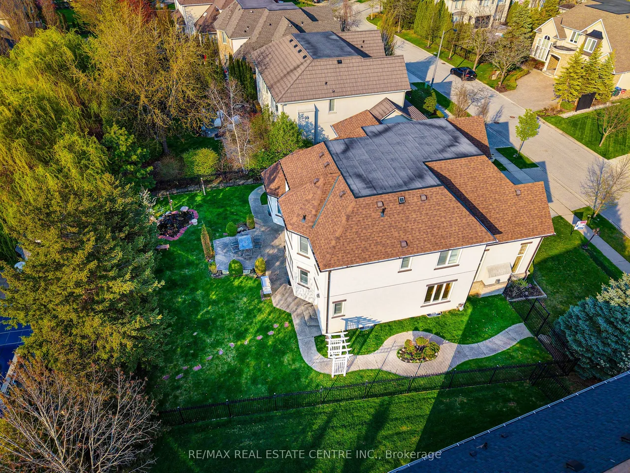 645 Cranleigh Court — photo 3