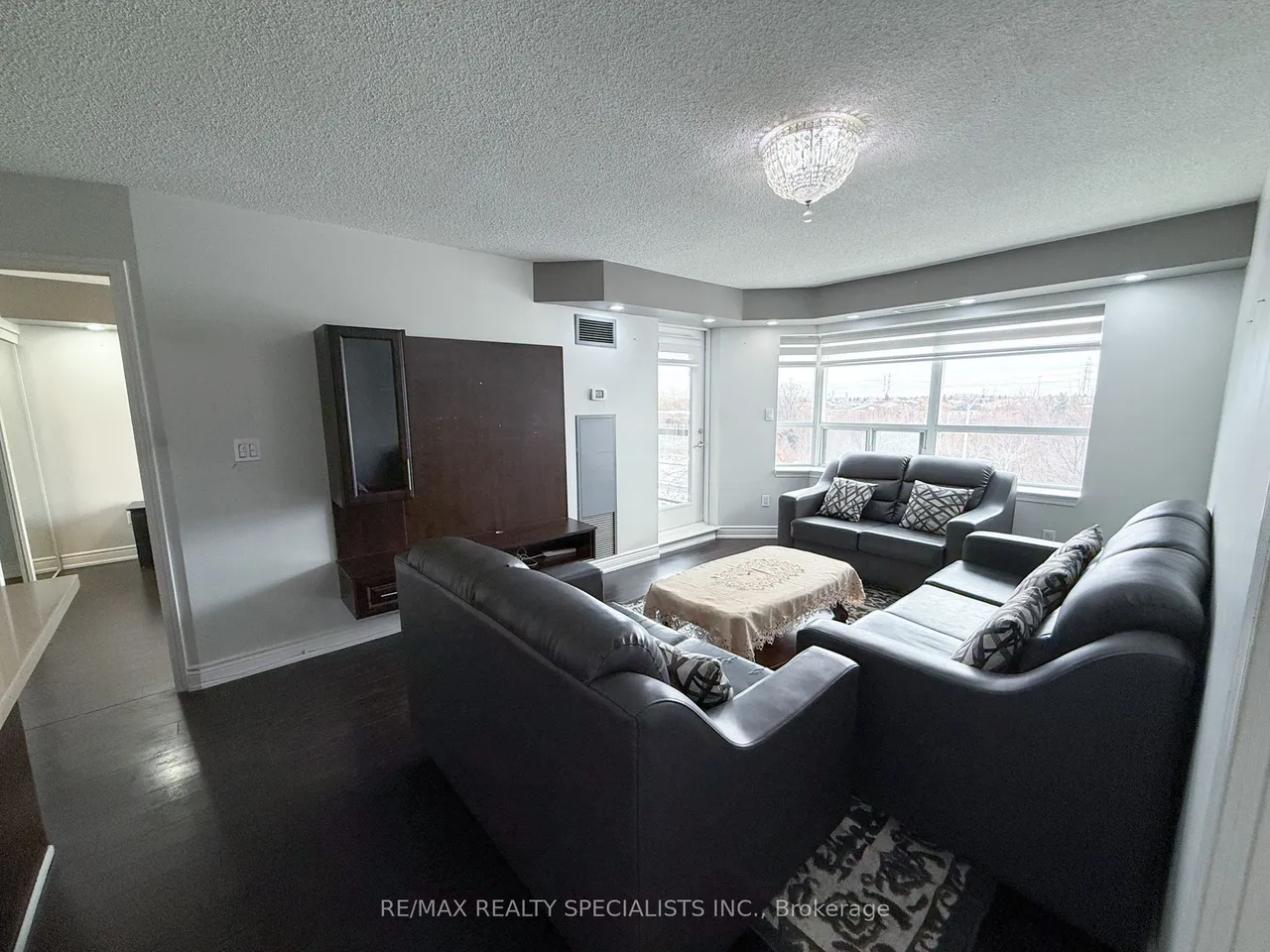 300 Ray Lawson Boulevard — photo 3