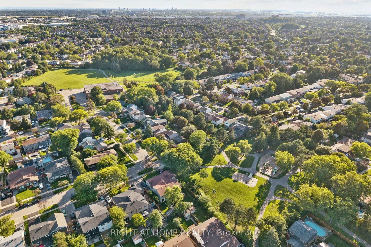 3363 Masthead Crescent — photo 34
