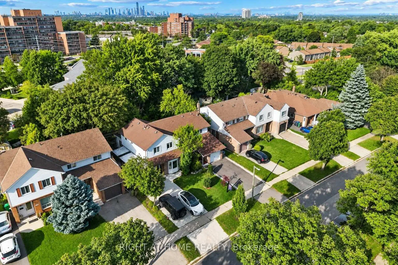 3363 Masthead Crescent — photo 2