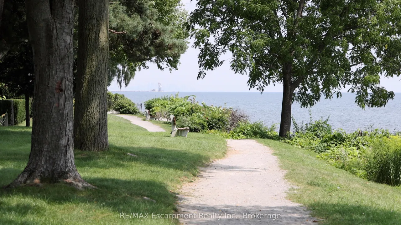 74 Howard Avenue — photo 20