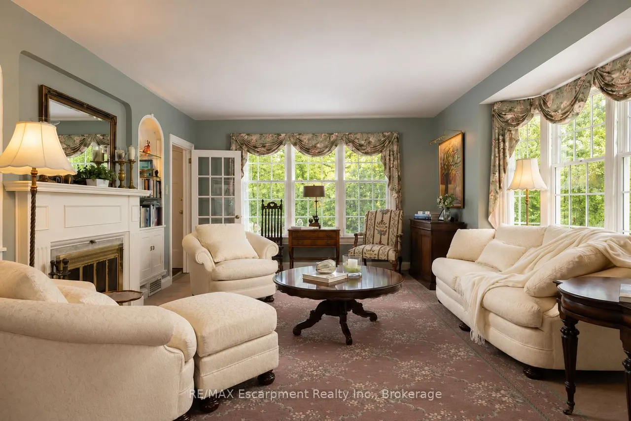 74 Howard Avenue — photo 3
