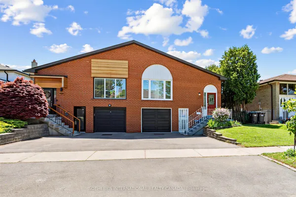 496 Fendalton Street — photo 2