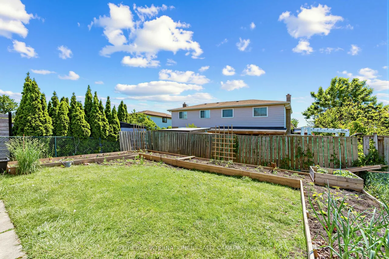 496 Fendalton Street — photo 32