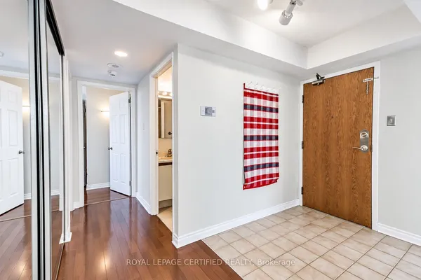 320 Mill Street S — photo 2