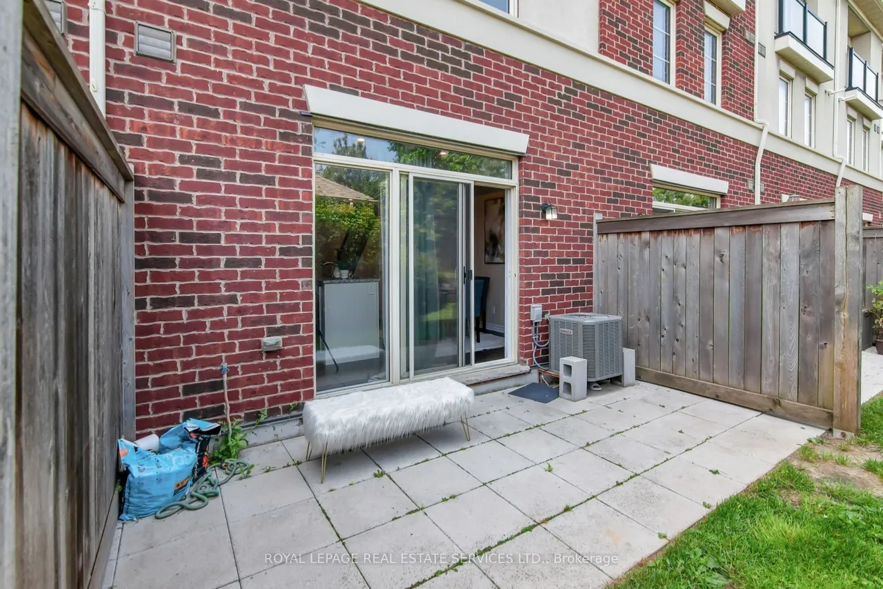 636 Evans Avenue — photo 23