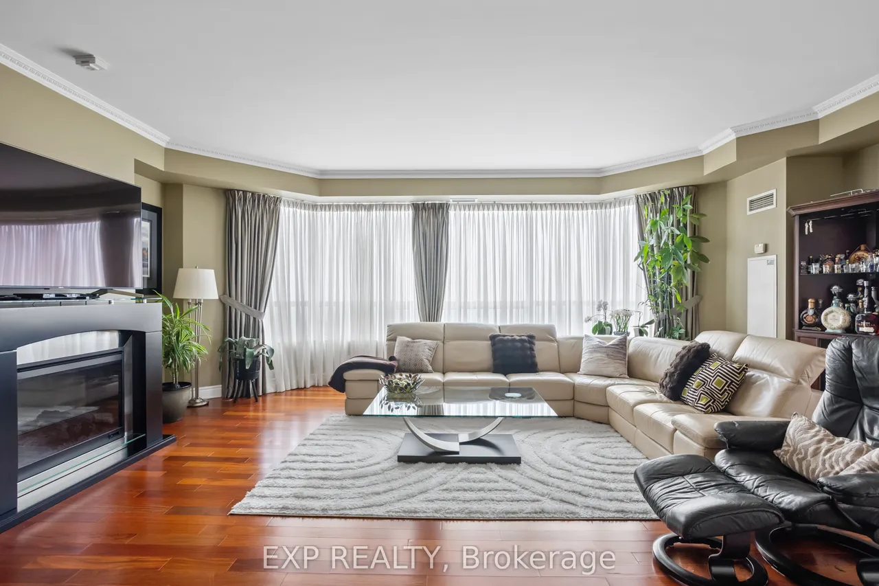 25 Kingsbridge Garden Circle — photo 3
