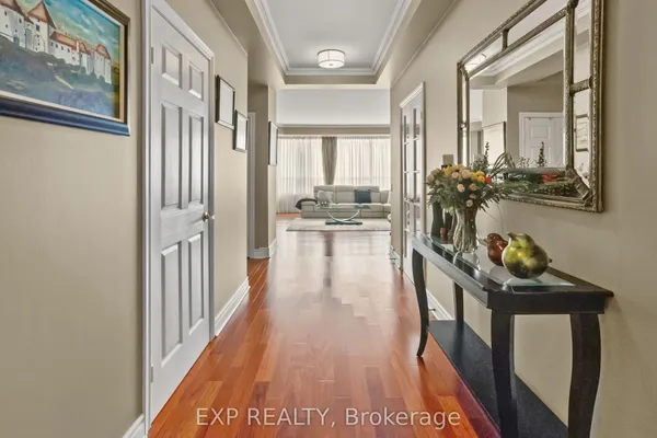 25 Kingsbridge Garden Circle — photo 2