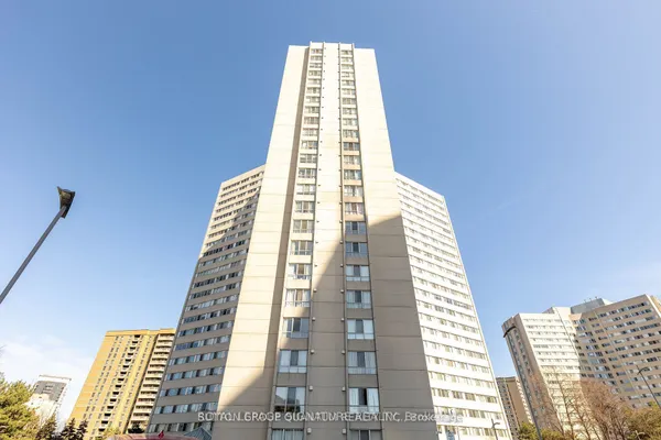 3700 Kaneff Crescent — photo 2
