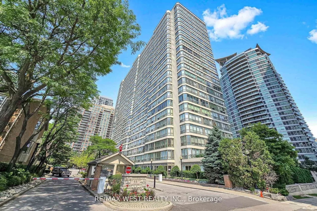 55 Elm Drive W