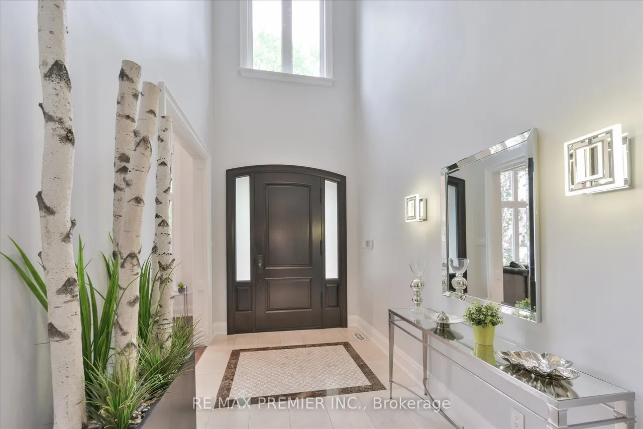 3 Cowley Avenue — photo 3