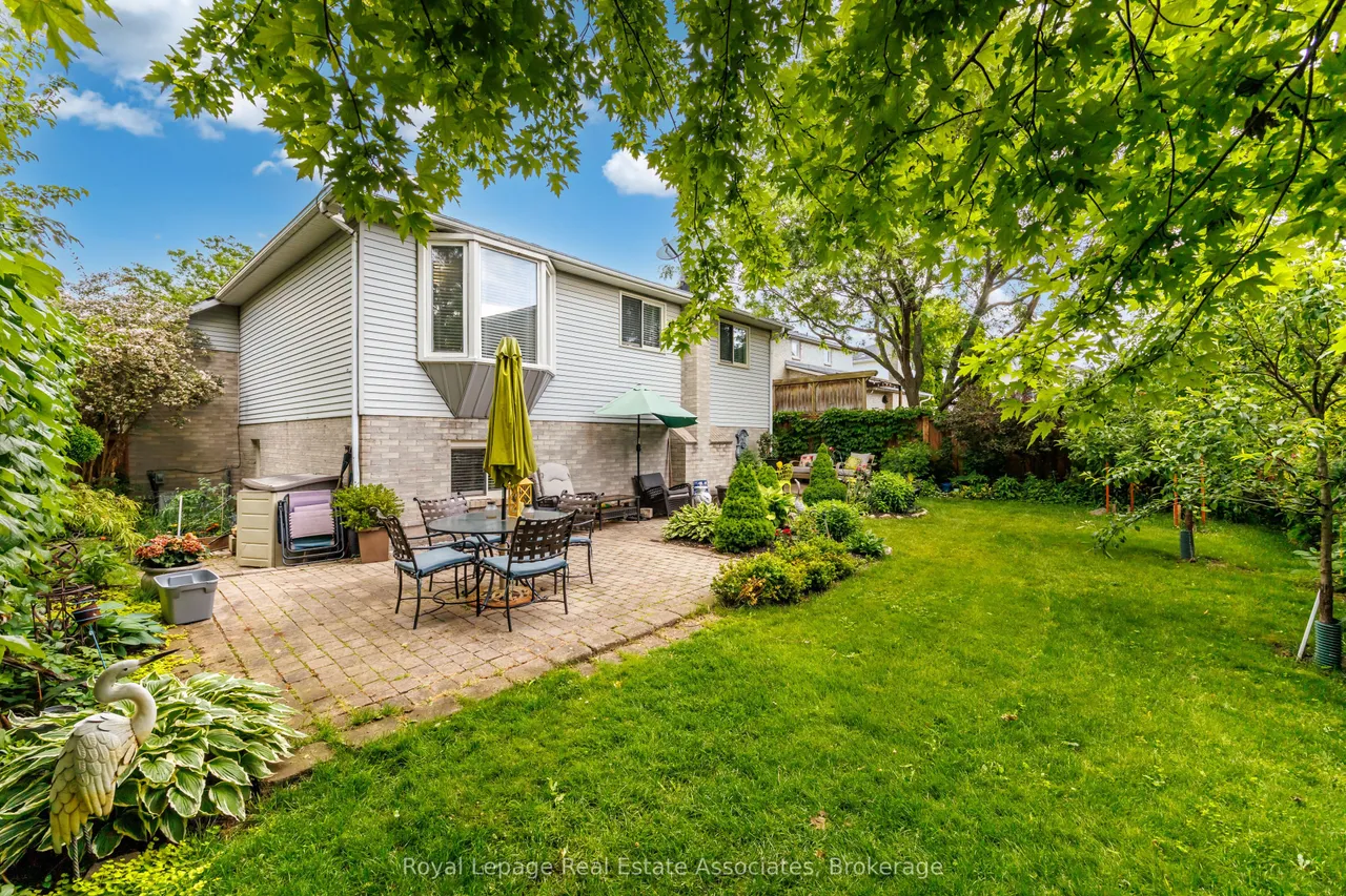 537 MATHEWMAN Crescent — photo 30