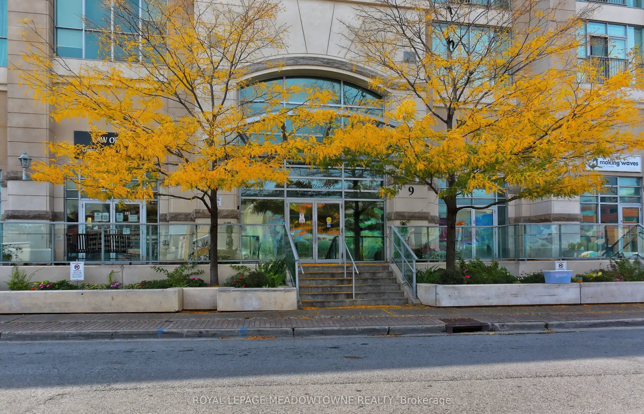 9 George Street N — photo 2