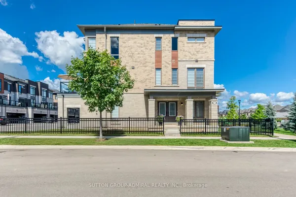 2481 Badger Crescent — photo 2