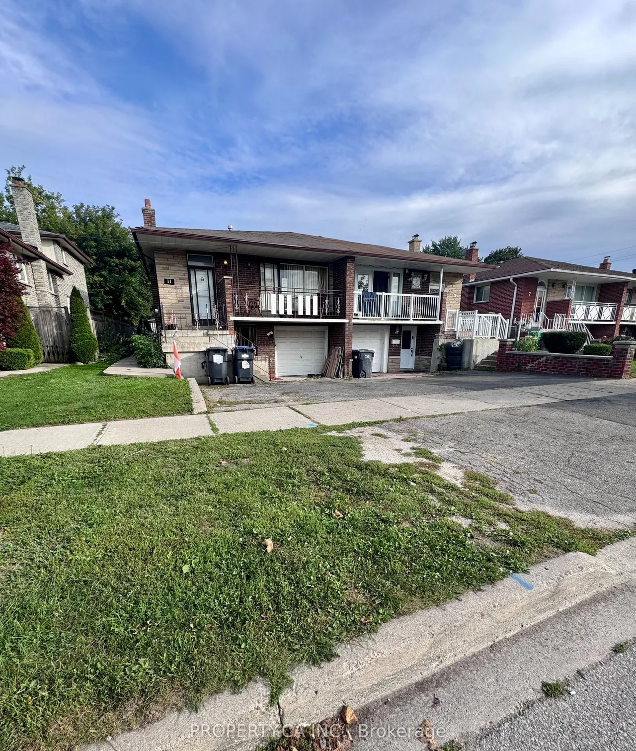 11 Nancy McCredie Drive — photo 3