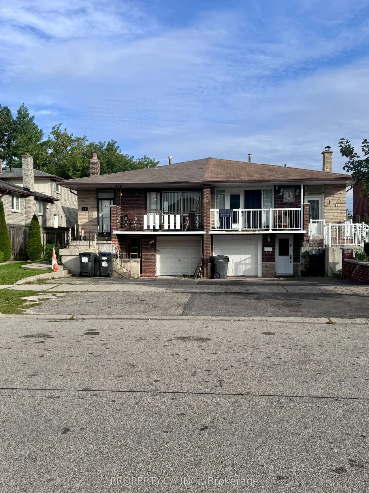 11 Nancy McCredie Drive — photo 2