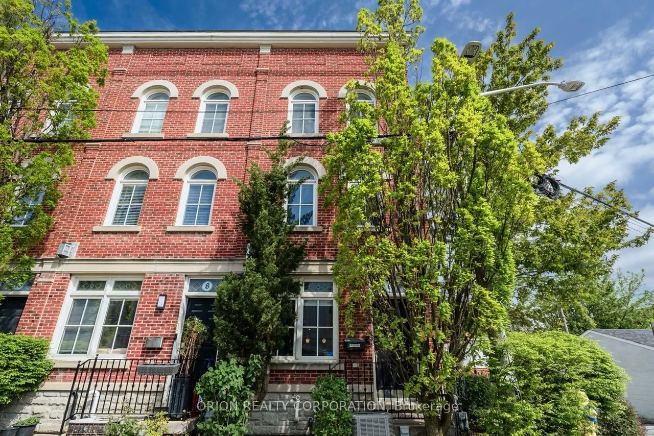 6 St Raymond Heights