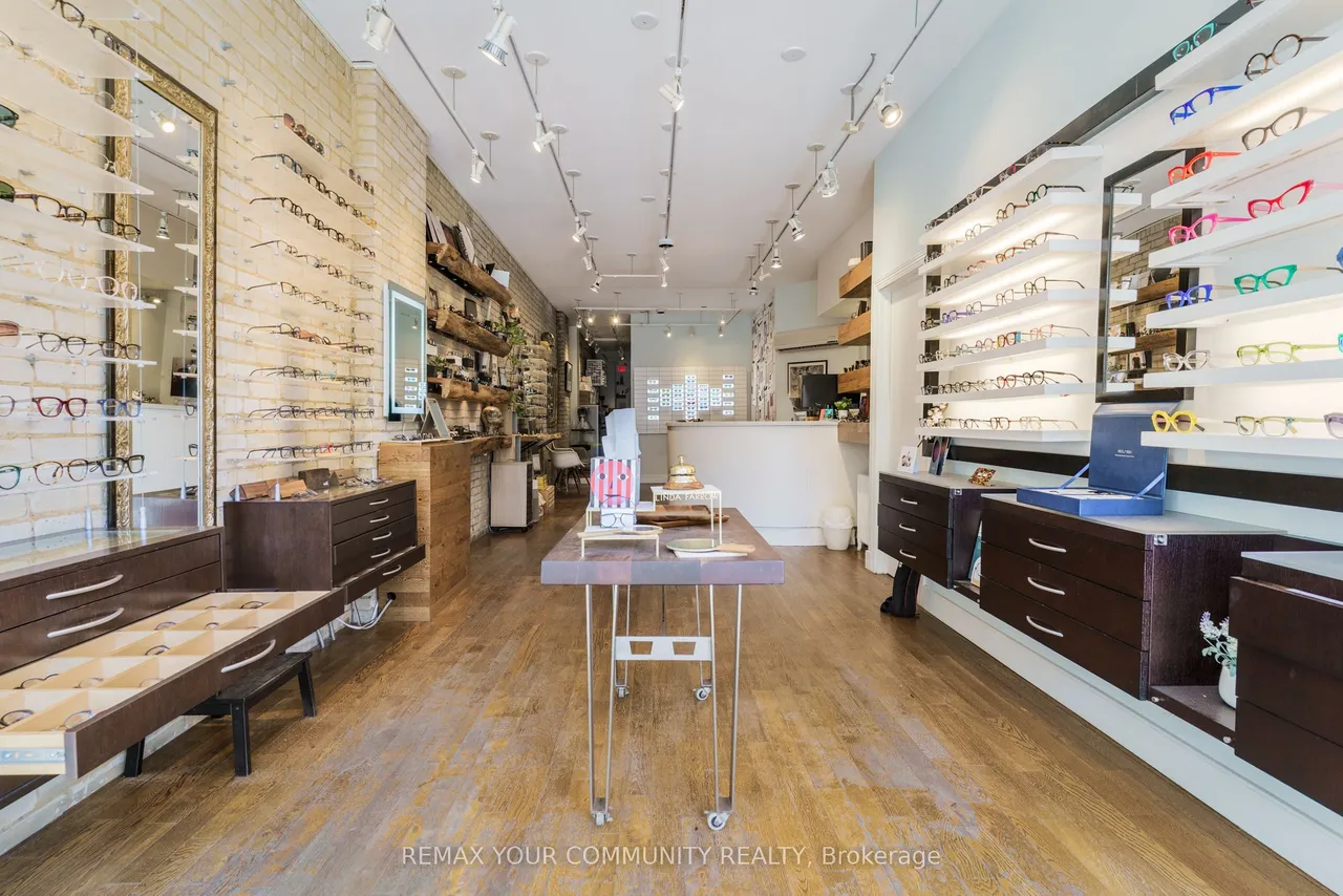 359 Roncesvalles Avenue — photo 3