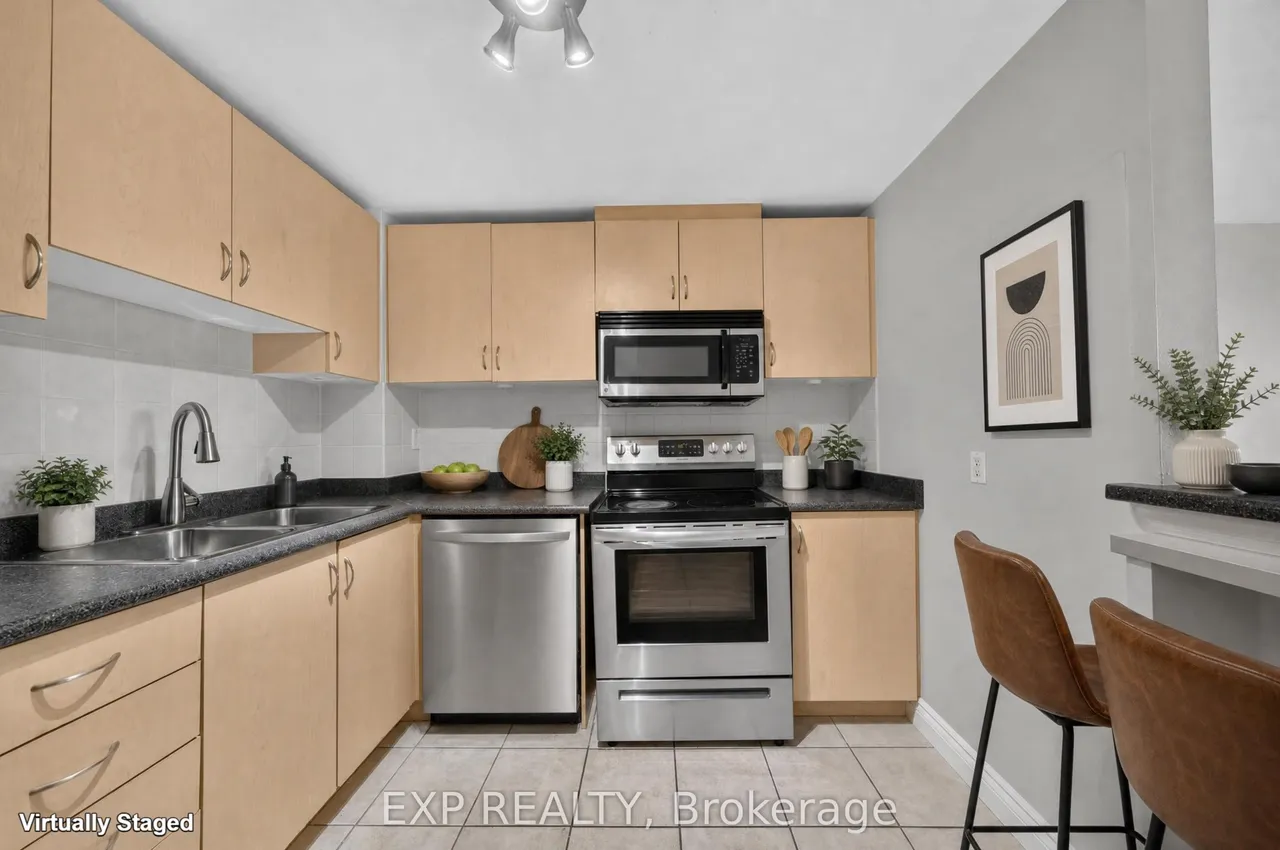 6720 Glen Erin Drive — photo 3