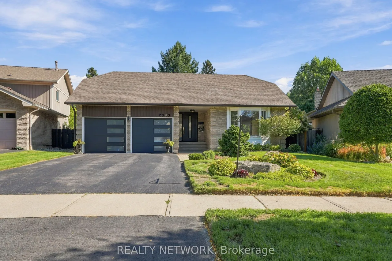 2390 Sinclair Circle — photo 2