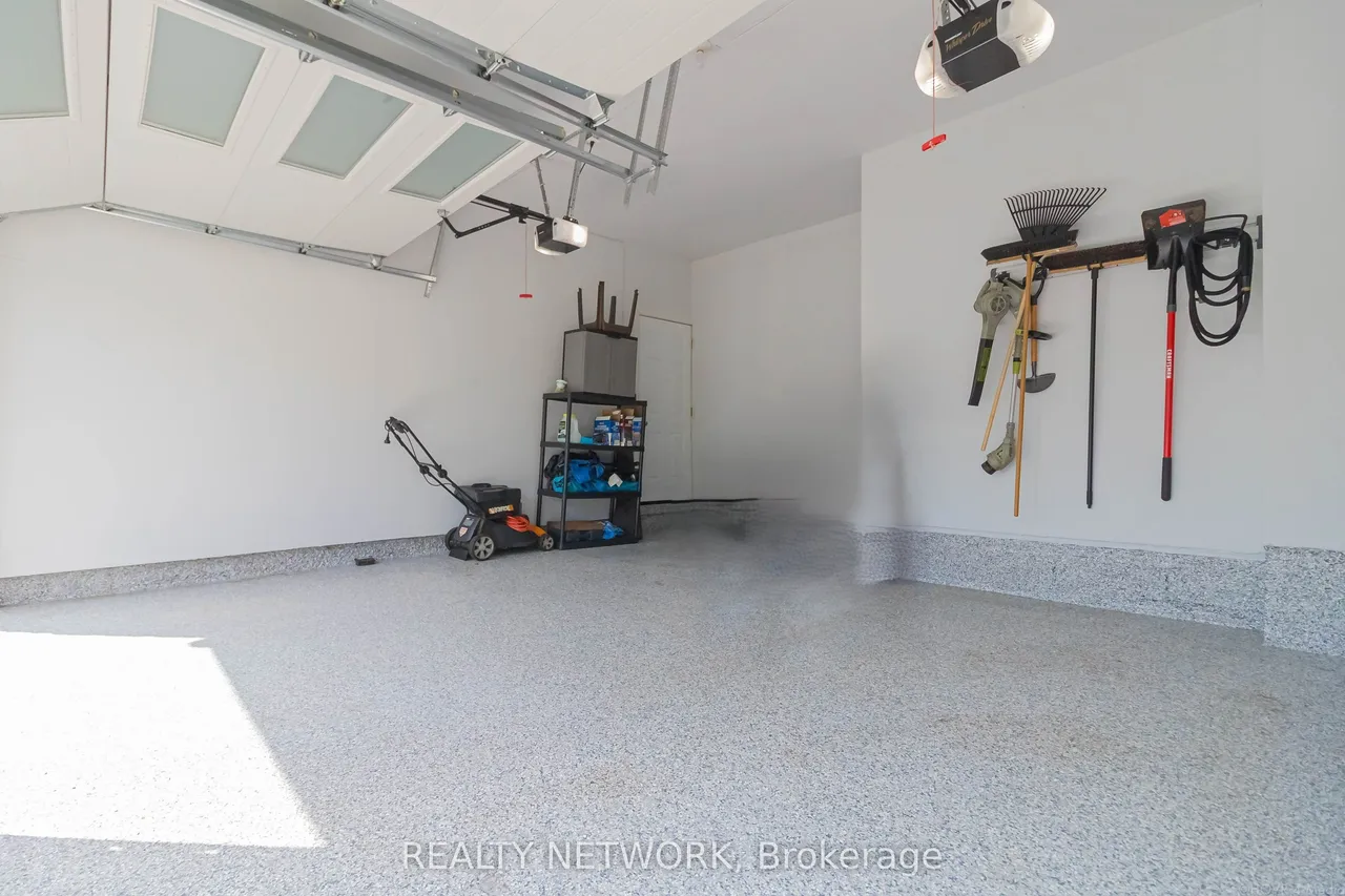 2390 Sinclair Circle — photo 39
