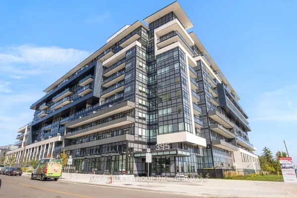 395 Dundas Street W