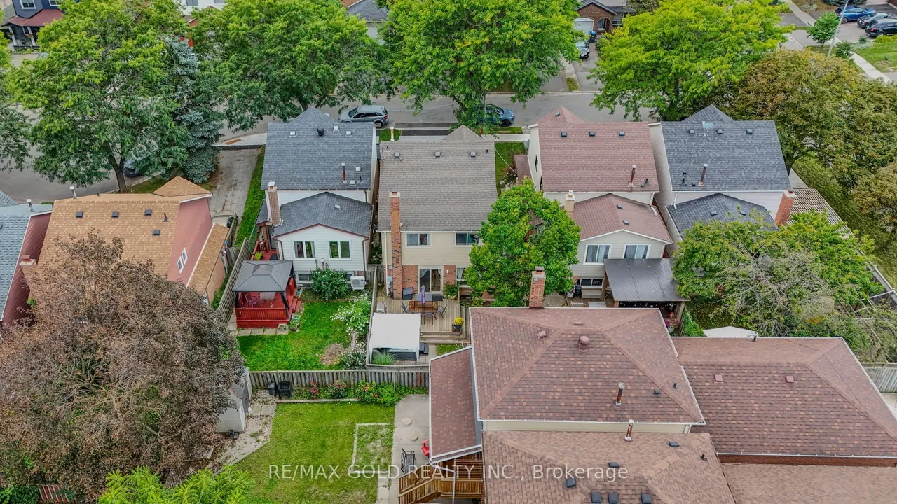 6 Rowe Court — photo 50