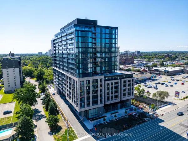 86 Dundas Street E