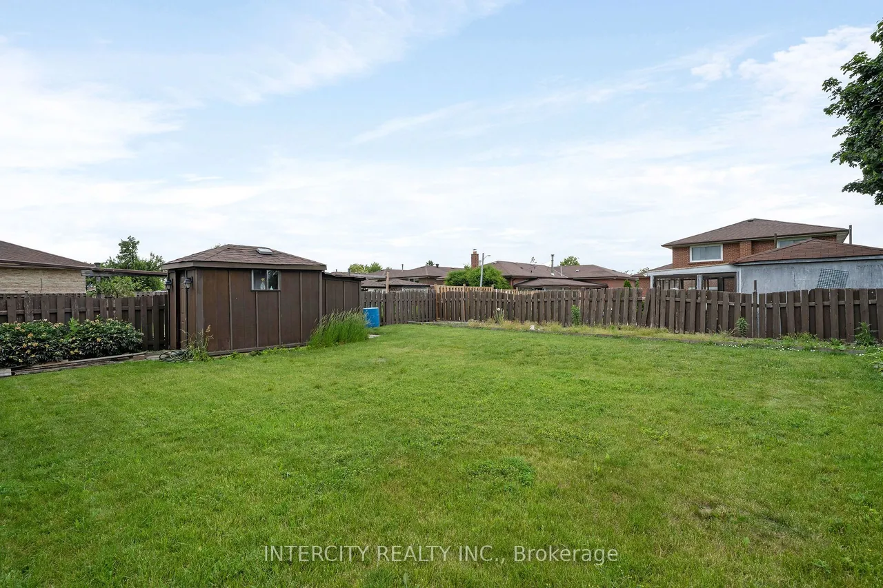 7279 Vernor Drive — photo 32