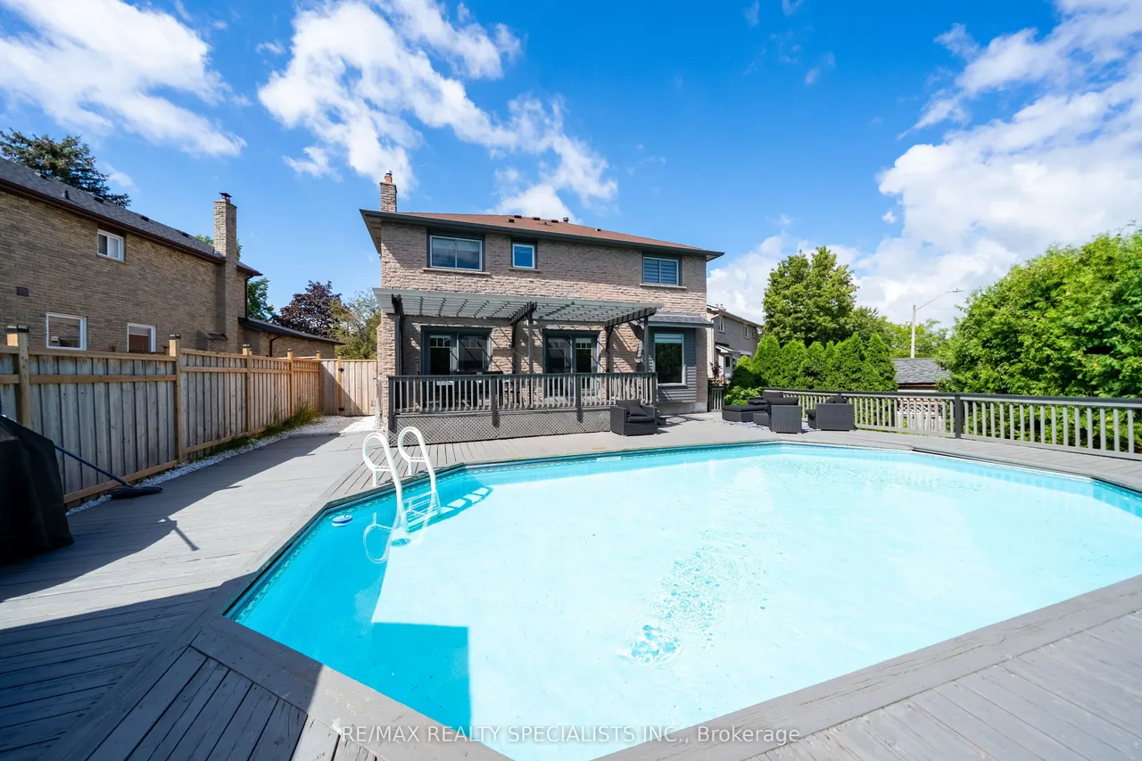 4021 Sasha Court — photo 39