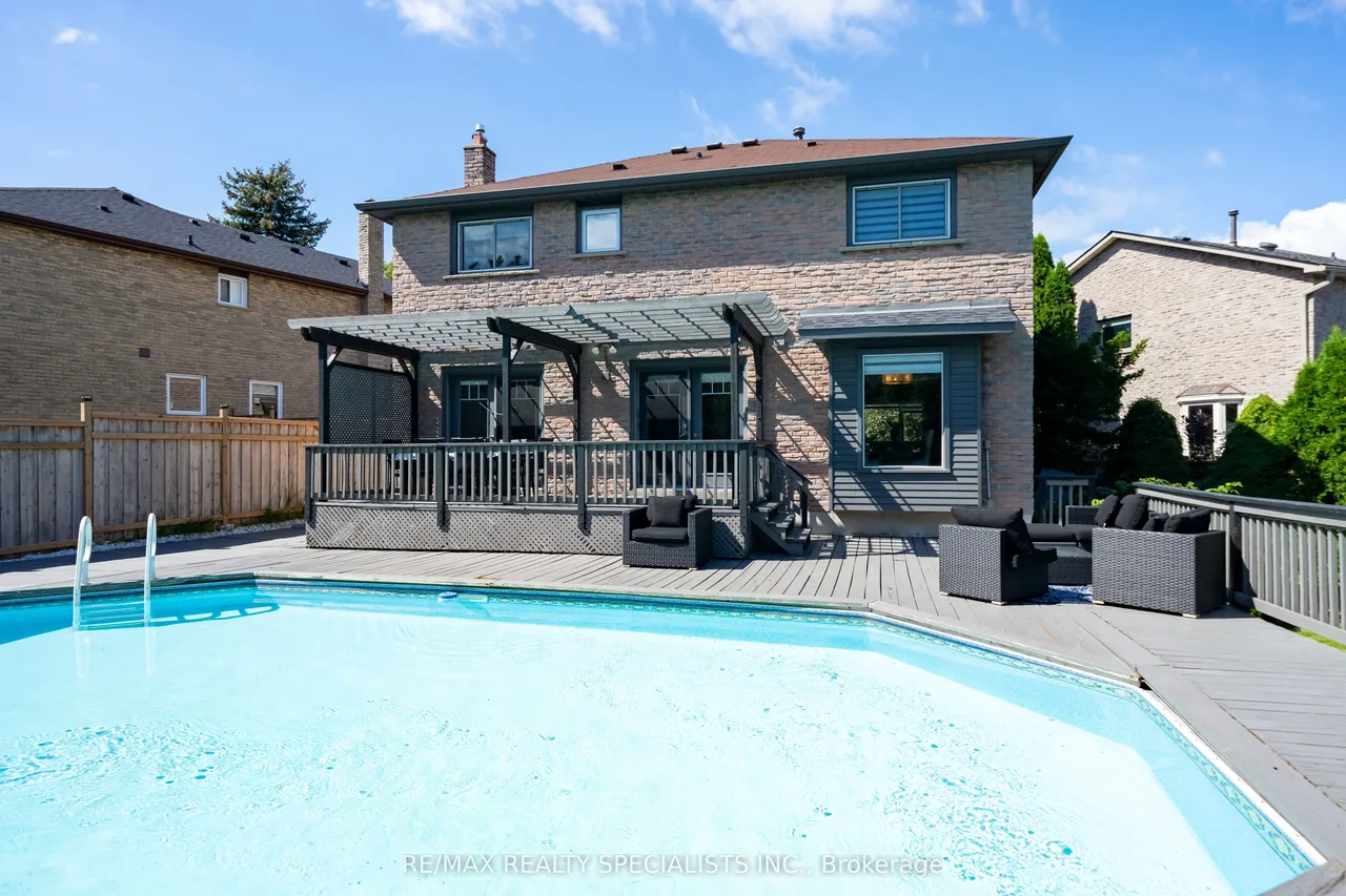 4021 Sasha Court — photo 38