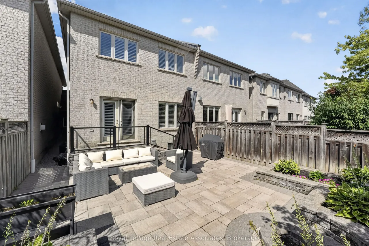2320 Wuthering Heights Way — photo 33