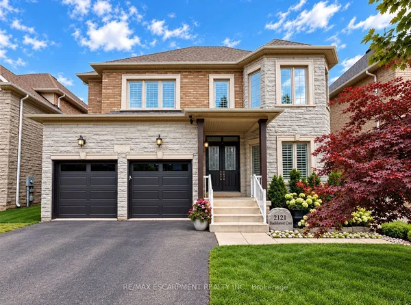 2121 Blackforest Crescent — photo 2