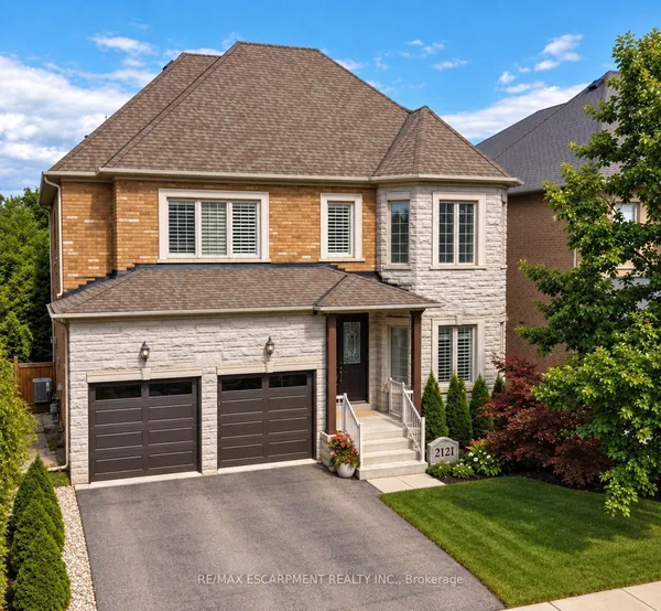 2121 Blackforest Crescent