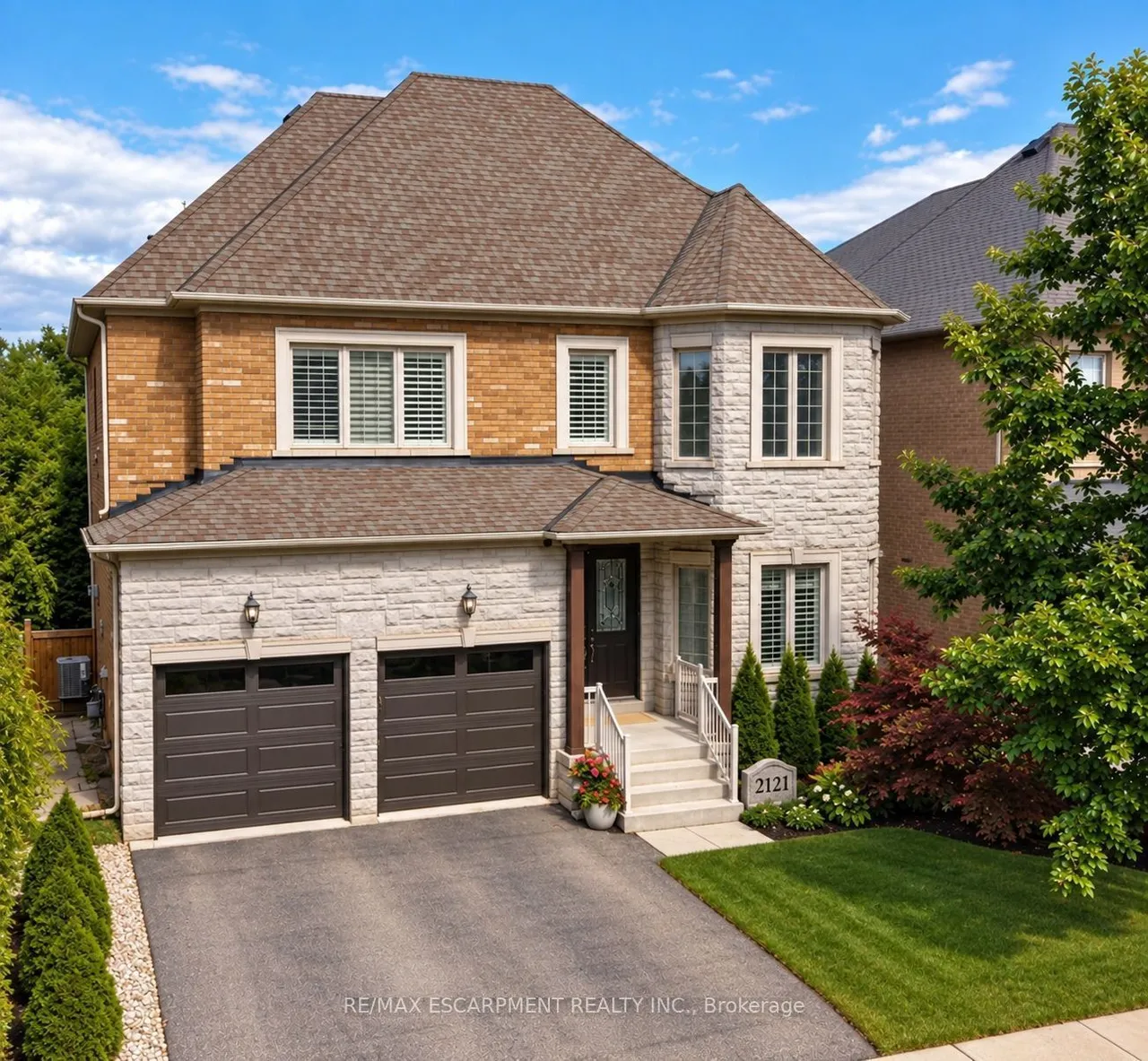 2121 Blackforest Crescent
