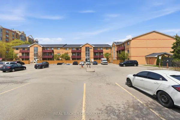 211 Forum Drive — photo 2