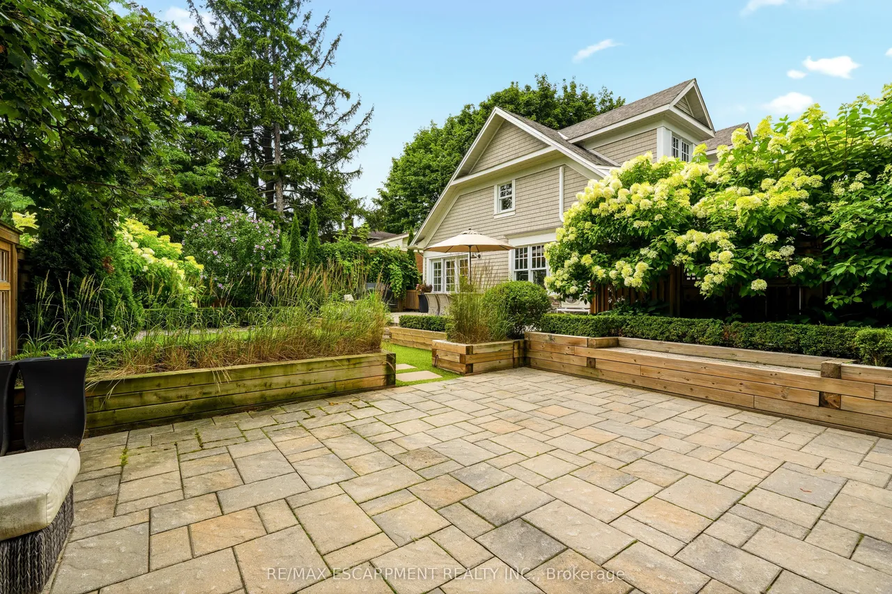 330 Camelot Court — photo 49