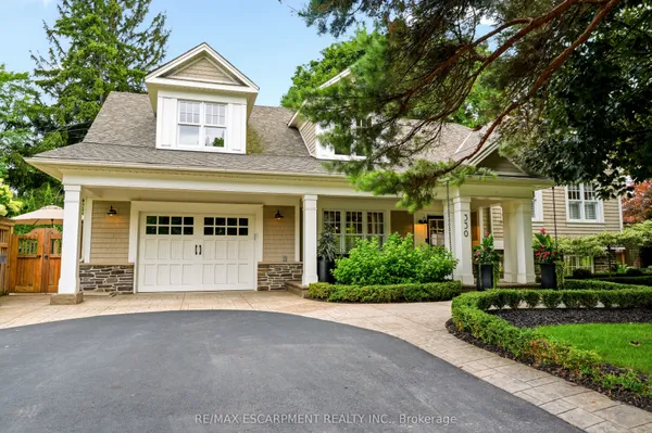 330 Camelot Court — photo 2