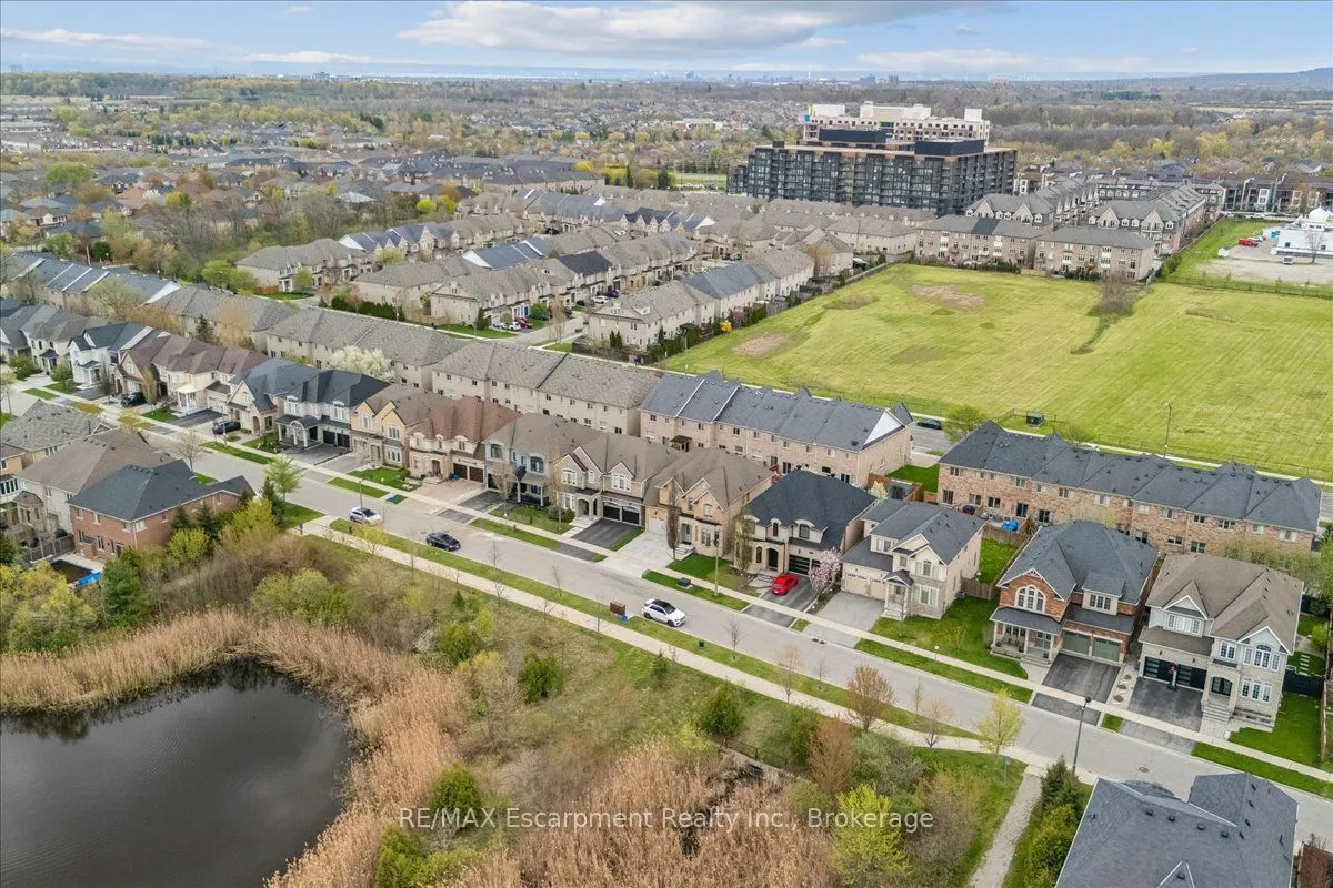2400 Spring Meadow Way — photo 49