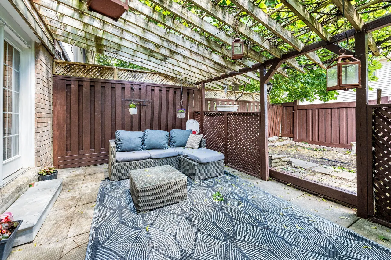 48 Thatcher Court — photo 33